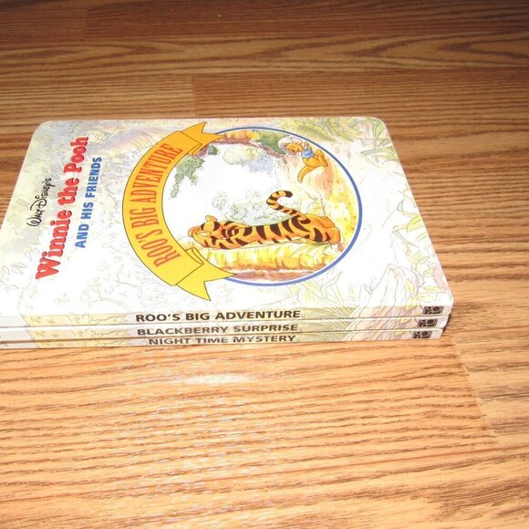 Lot of (3) Walt Disney’s WINNIE THE POOH And His Friends Kids Board Books - Picture 3 of 3